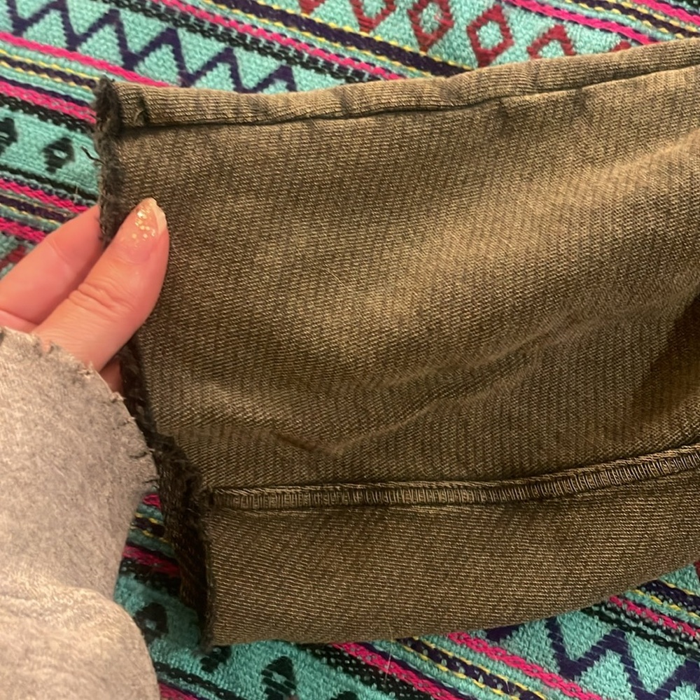 What’s up Onesie by Free people in size S
in Spruce 🌲 ON HOLD ❤️ - Picture 6 of 10